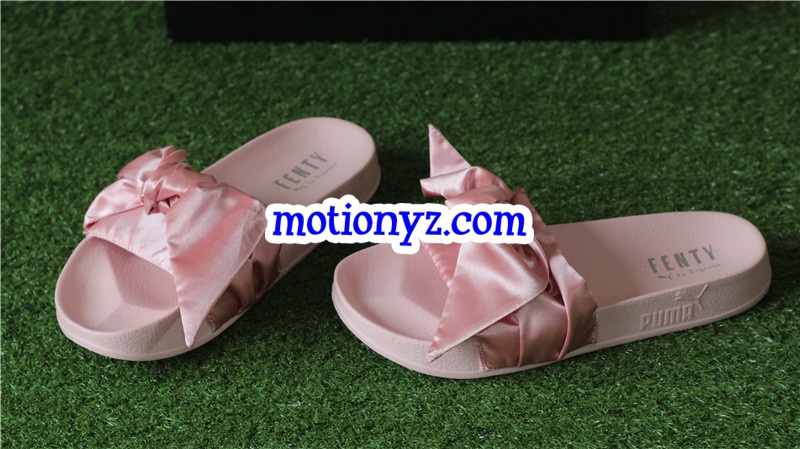 Rihanna x Puma Fenty Bow Pink Slipper